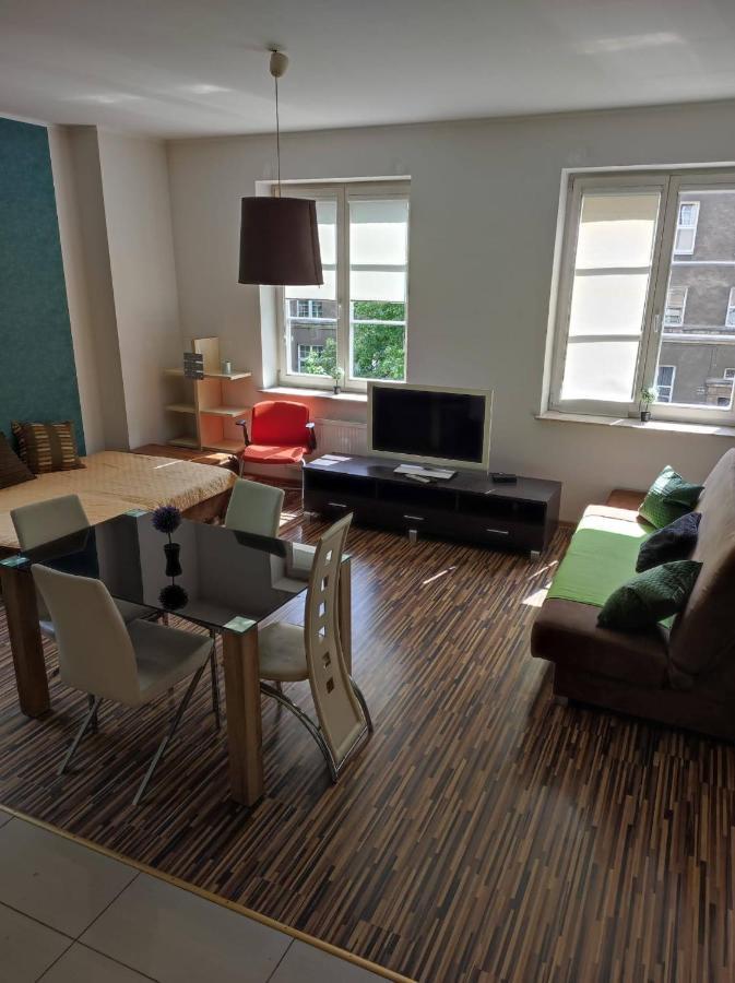 Apartament Przy Fontannie Neptuna Gdaňsk Exteriér fotografie